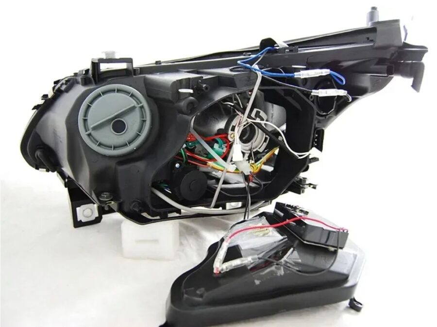 Frontlykter BMW E60/E61 03-04 Xenon D2S Angel Eyes CCFL Svart – bilde 4 av 4