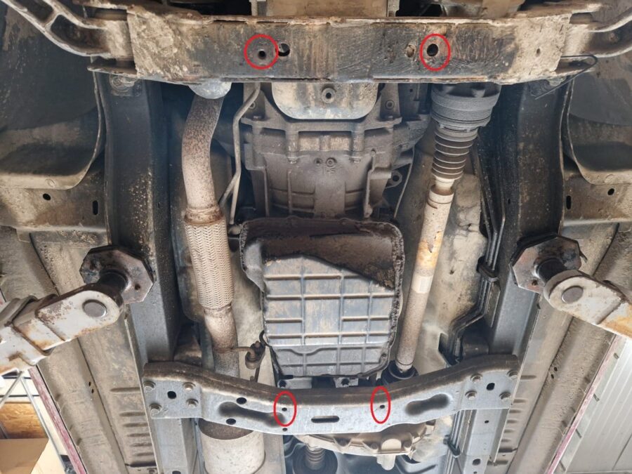 Stål Girkassedeksel Jeep Cherokee - KJ 2001-2008 – bilde 4 av 6