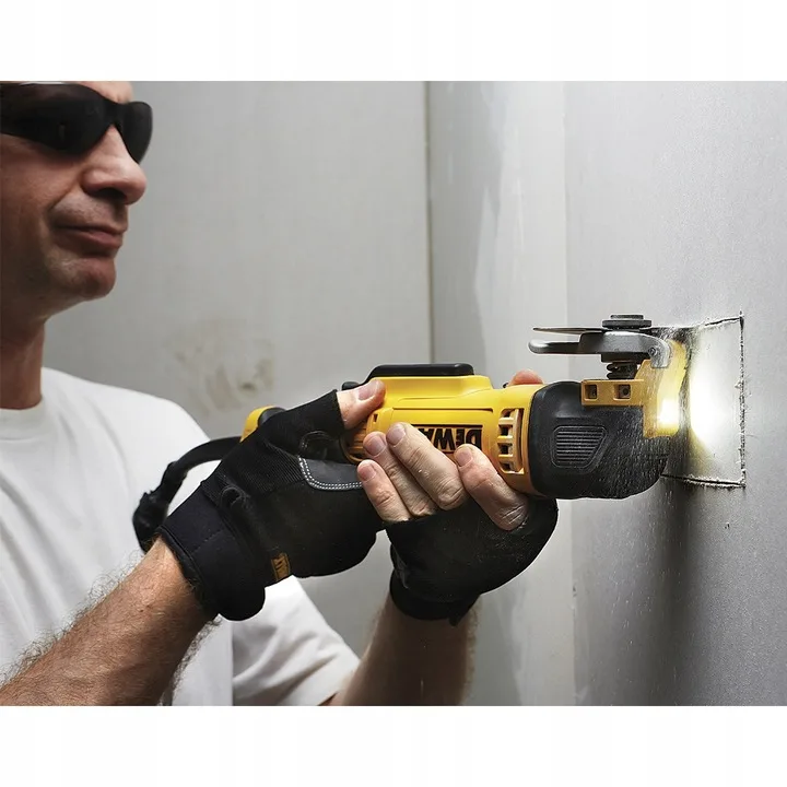 DeWALT DCS355M2 Multiverktøy 18V 2x4Ah – bilde 6 av 7