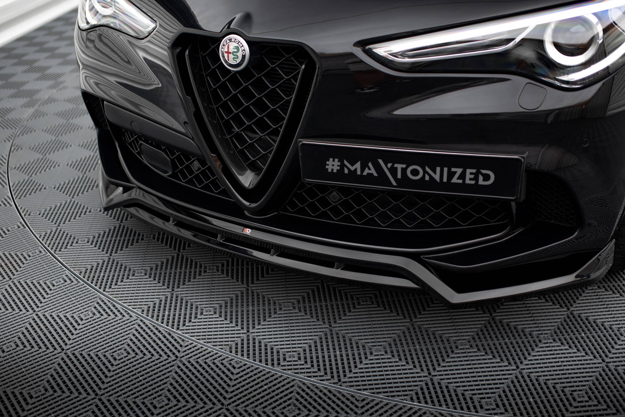 Frontleppe Alfa Romeo Stelvio Quadrifoglio Mk1 - Bilde 3