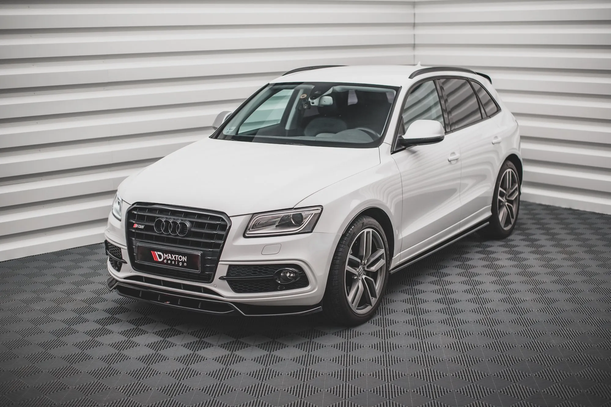 Frontleppe Audi SQ5 / Q5 S-Line Mk1 (8R) - Bilde 3