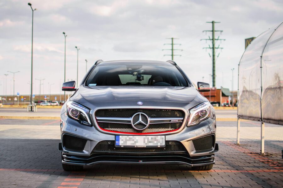 Frontleppe Mercedes-Benz GLA 45 AMG – bilde 1 av 9