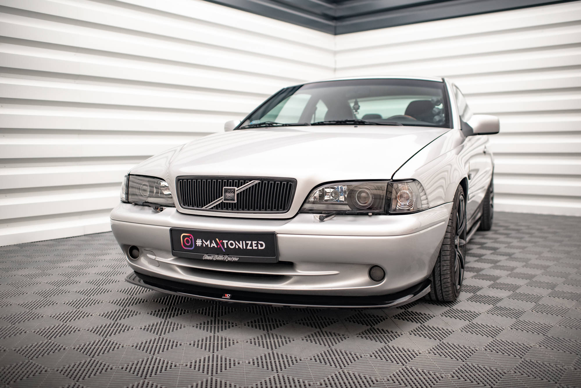 Frontleppe V.1 Volvo C70 Mk1