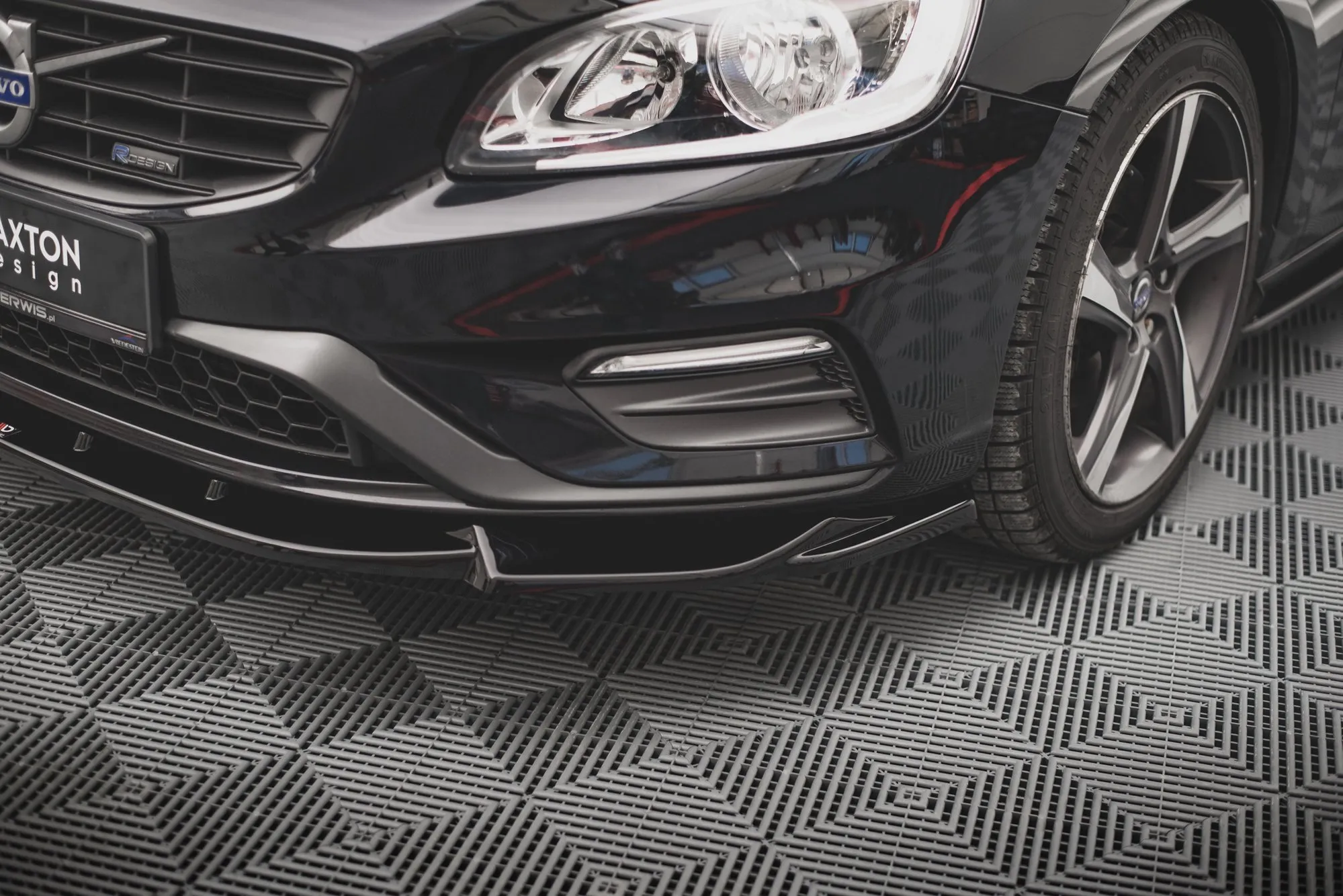 Frontleppe V.1 Volvo S60 R-Design Mk2 - Bilde 2