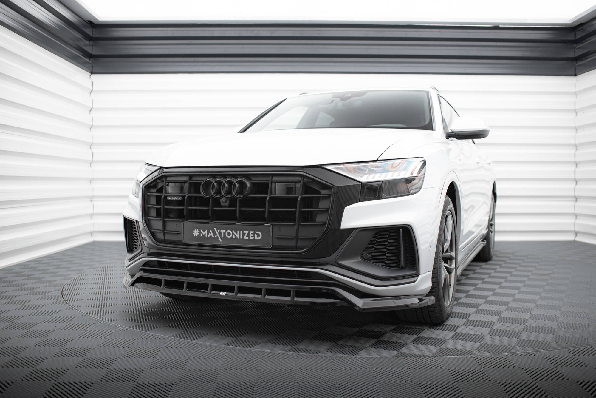 Frontleppe V.2 Audi SQ8 / Q8 S-Line Mk1