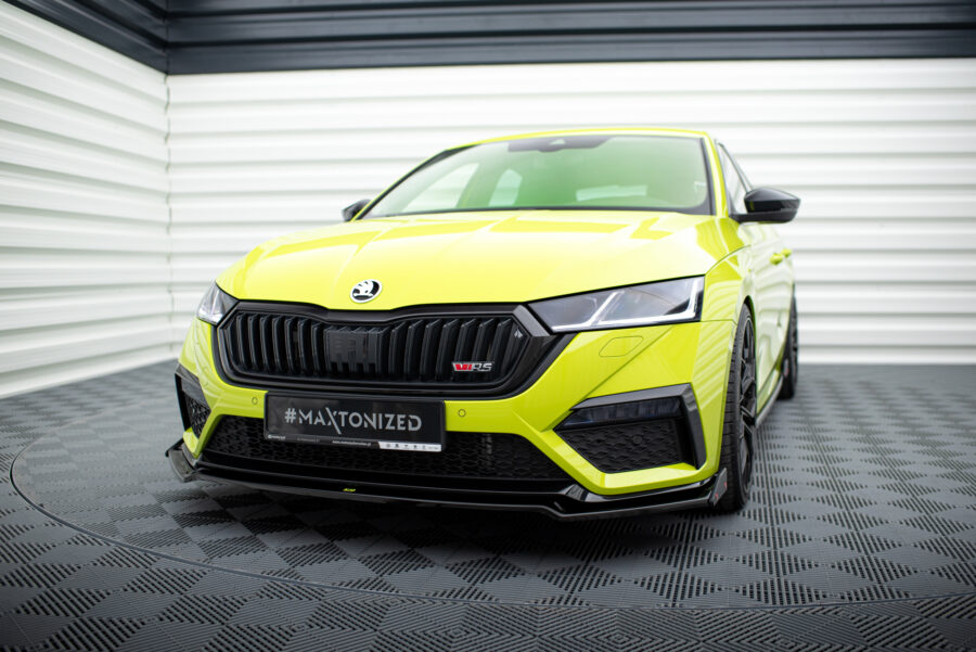 Frontleppe Med Flaps Skoda Octavia RS Mk4 V.2 – bilde 1 av 5