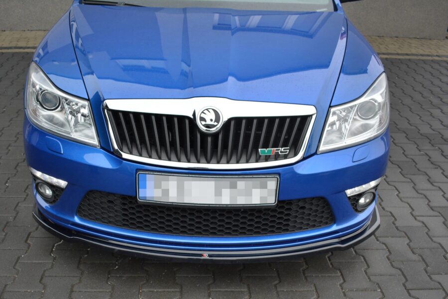 Frontleppe Skoda Octavia RS Mk2 FL V.2 – bilde 1 av 5