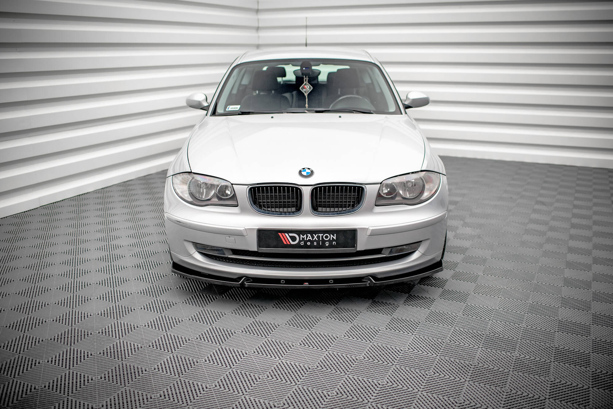 Frontleppe V.3 BMW 1 E81 Facelift - Bilde 2