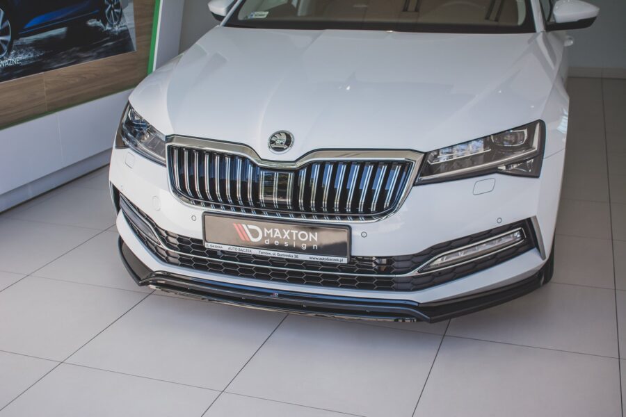 Frontleppe Skoda Superb Liftback / Combi Mk3 Facelift V.3 – bilde 1 av 7