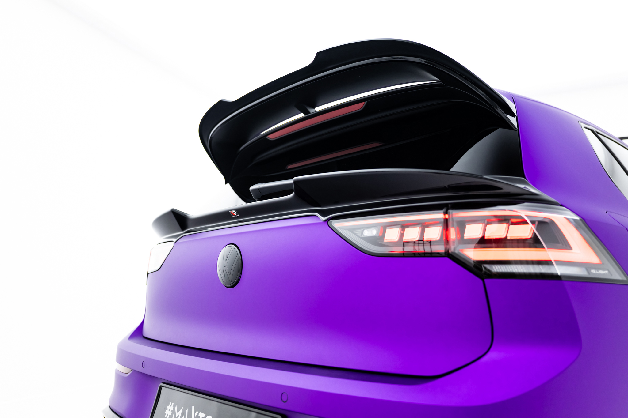 Nedre spoiler Cap 3D Volkswagen Golf R Mk8 Facelift