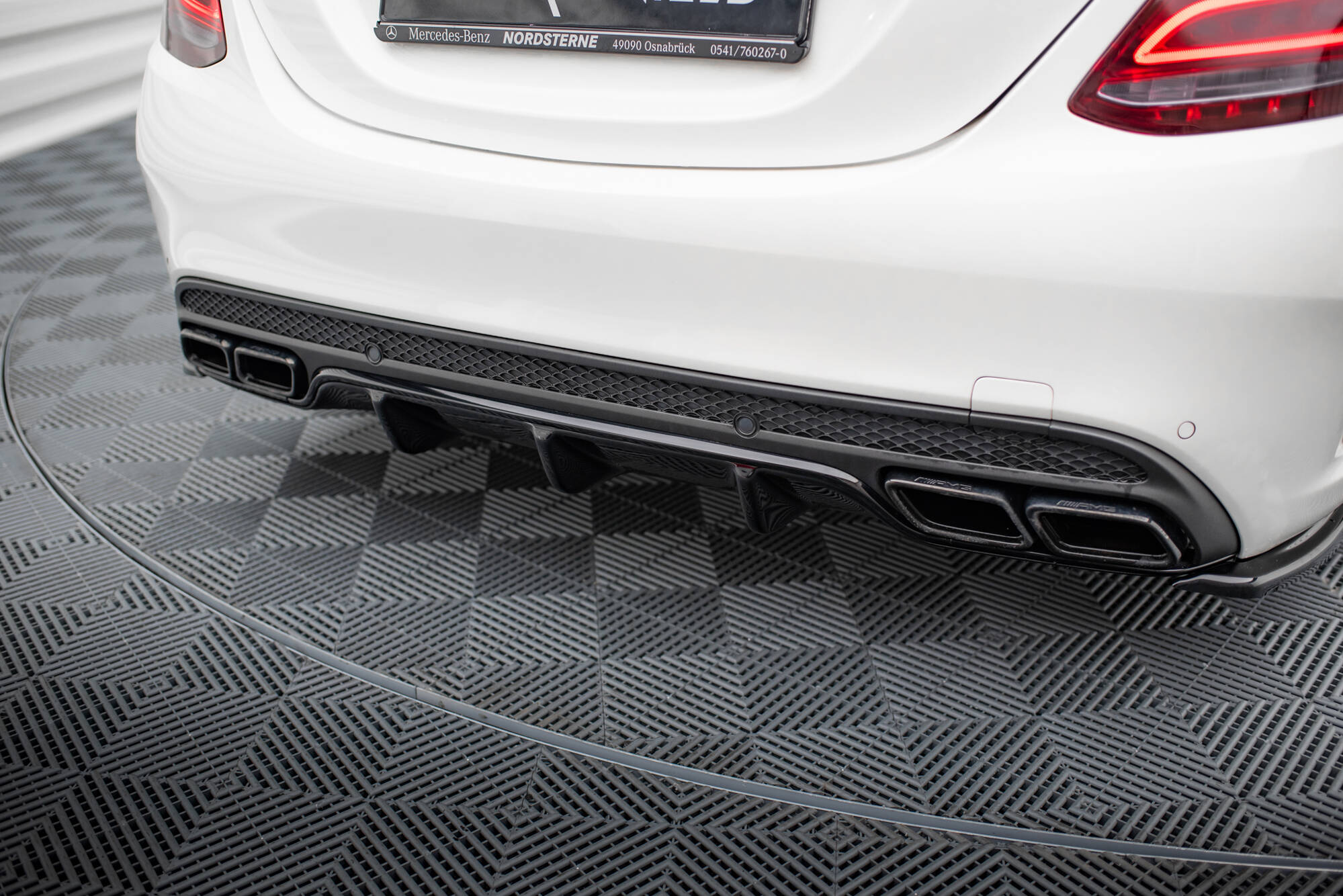 Diffuser Mercedes C-Class S205 63AMG - Bilde 2