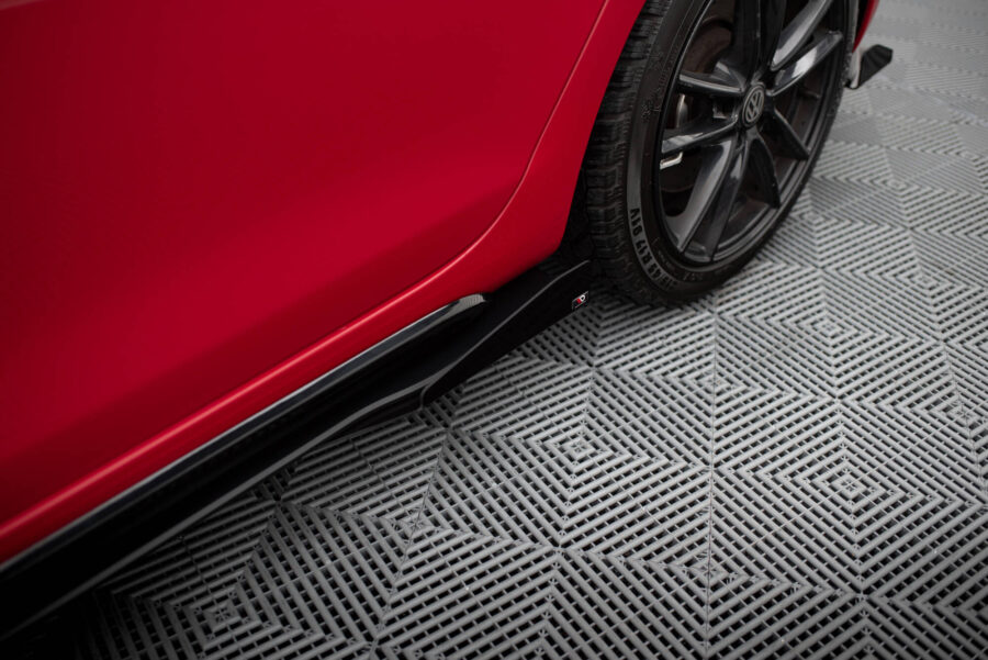 Sideskjørt Street Pro Med Flaps Volkswagen Golf GTI MK6 – bilde 1 av 6