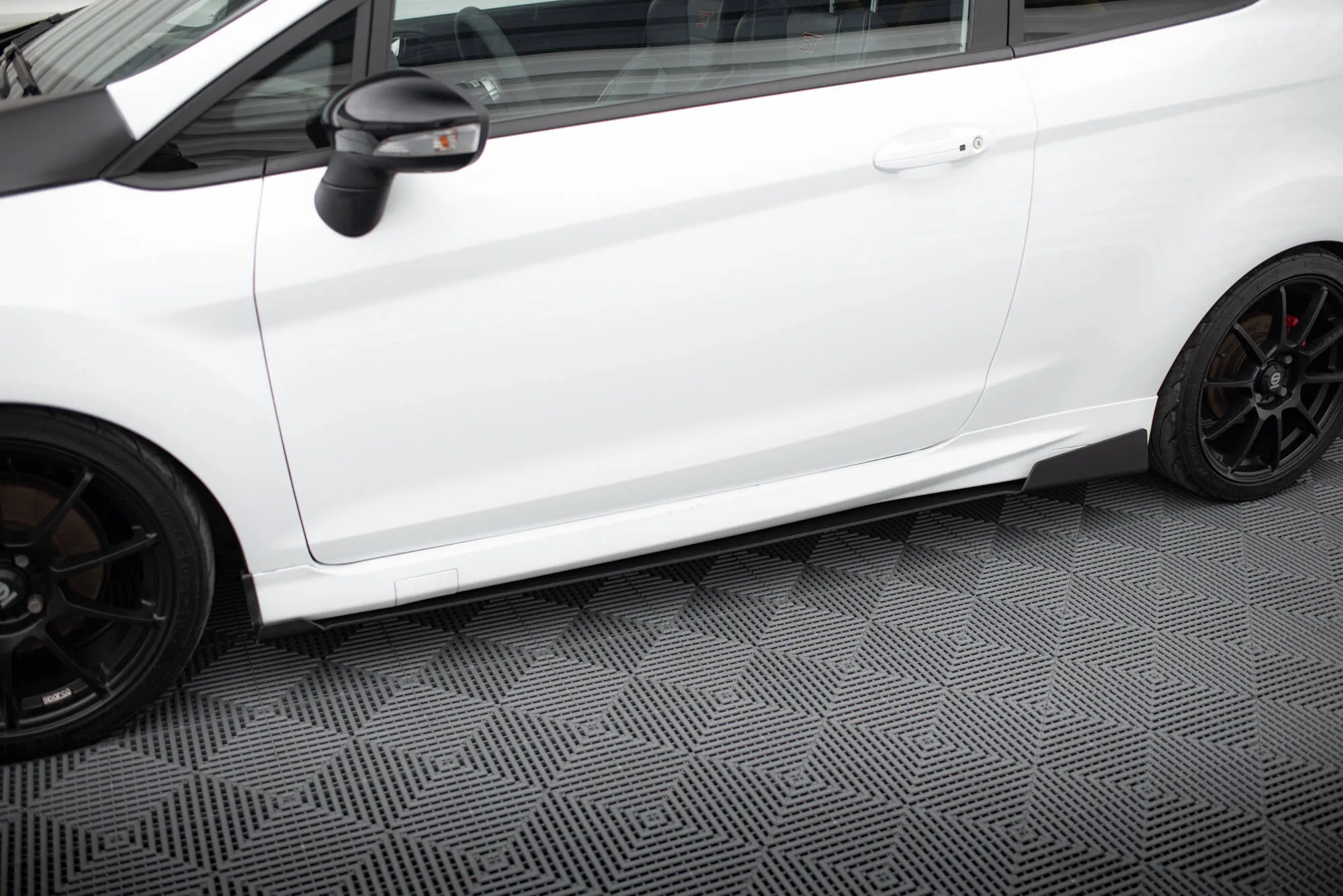 Sideskjørt Racing Ford Fiesta ST Mk7 FL - Bilde 2
