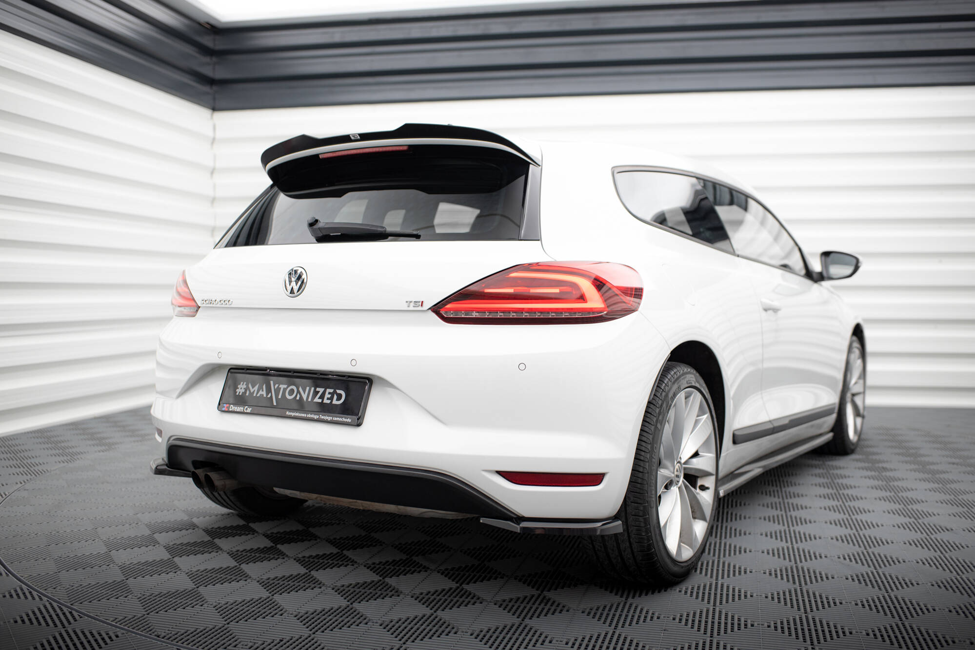 Bakre Flaps V.1 Volkswagen Scirocco Mk3 Facelift