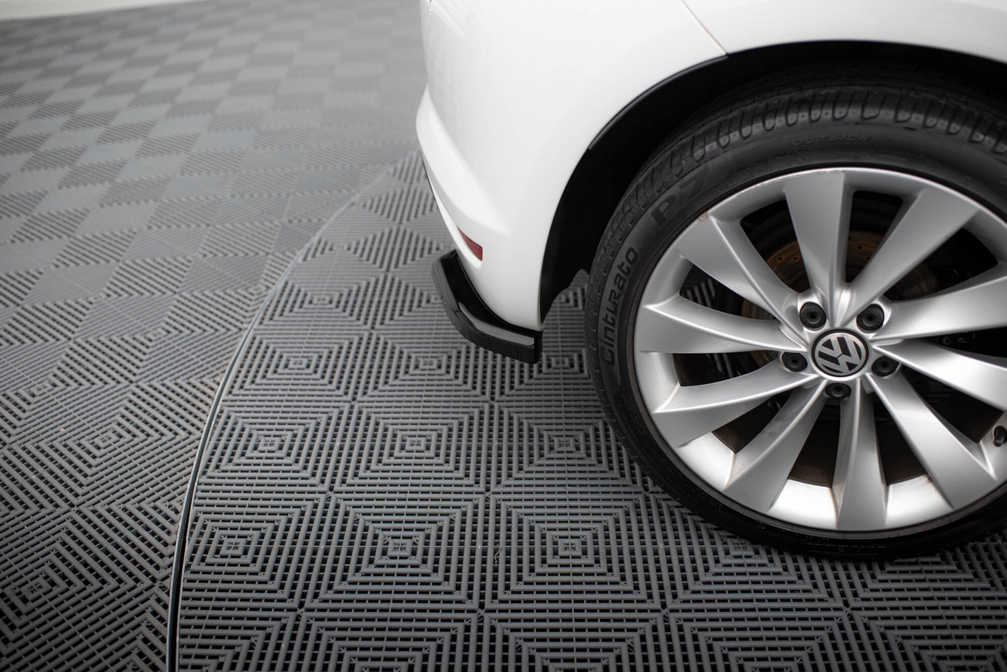 Bakre Flaps V.1 Volkswagen Scirocco Mk3 Facelift - Bilde 3