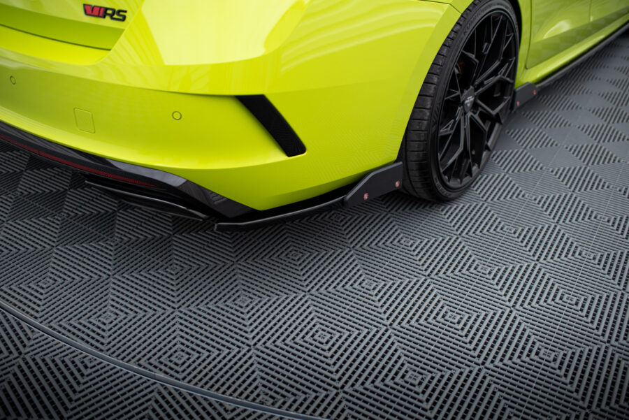 Bakre Flaps V.2 Med Flaps Skoda Octavia RS Mk4 – bilde 1 av 5