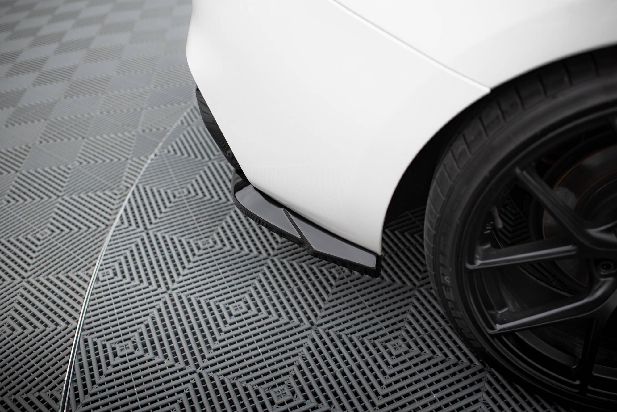 Bakre Flaps V.5 (Med splitter V.3) BMW 1 M-Pack / M140i F20 Facelift - Bilde 3