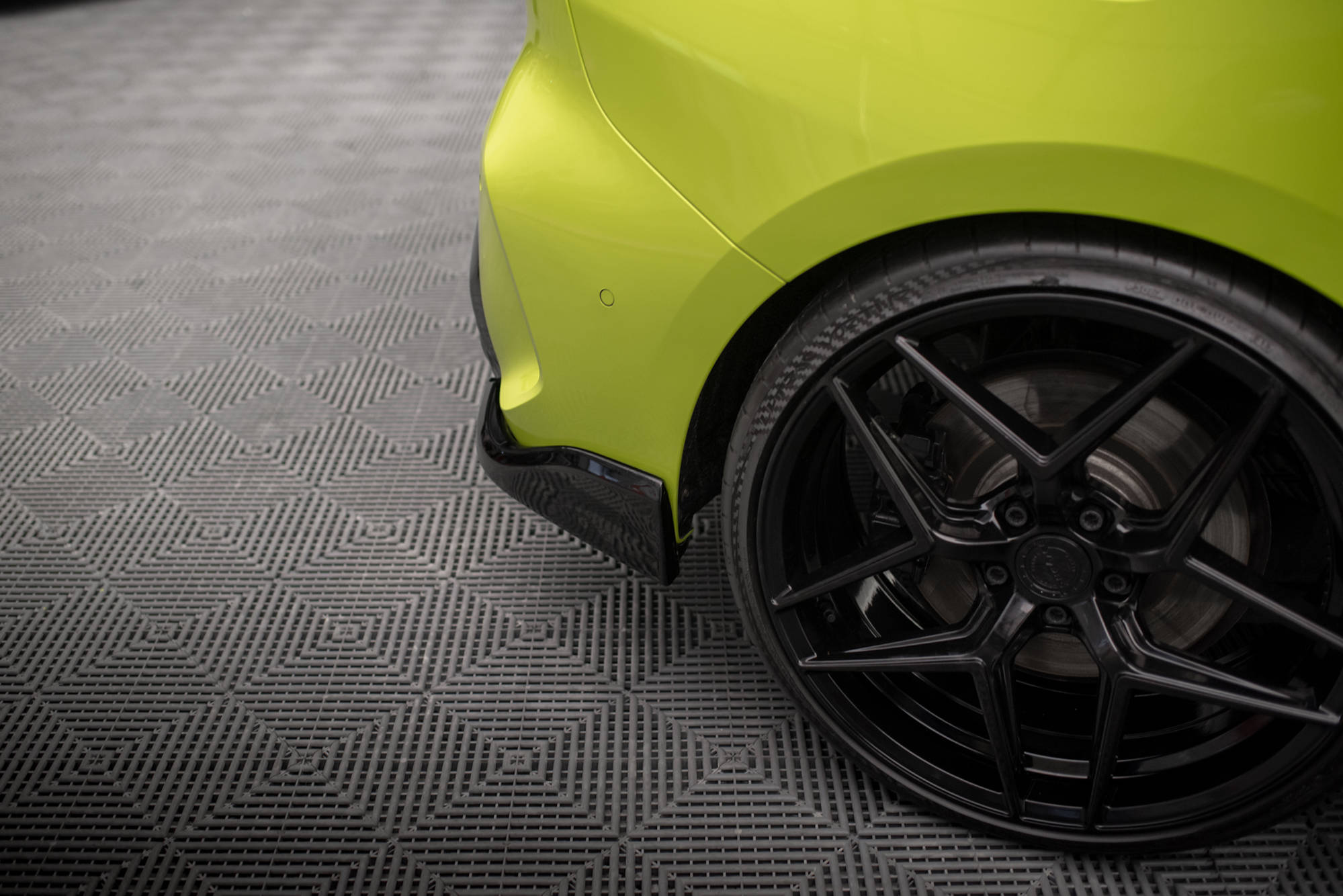 Bakre Flaps V.6 (Med splitter V.3) BMW 1 M-Pack / M135i / 128ti F40 - Bilde 3