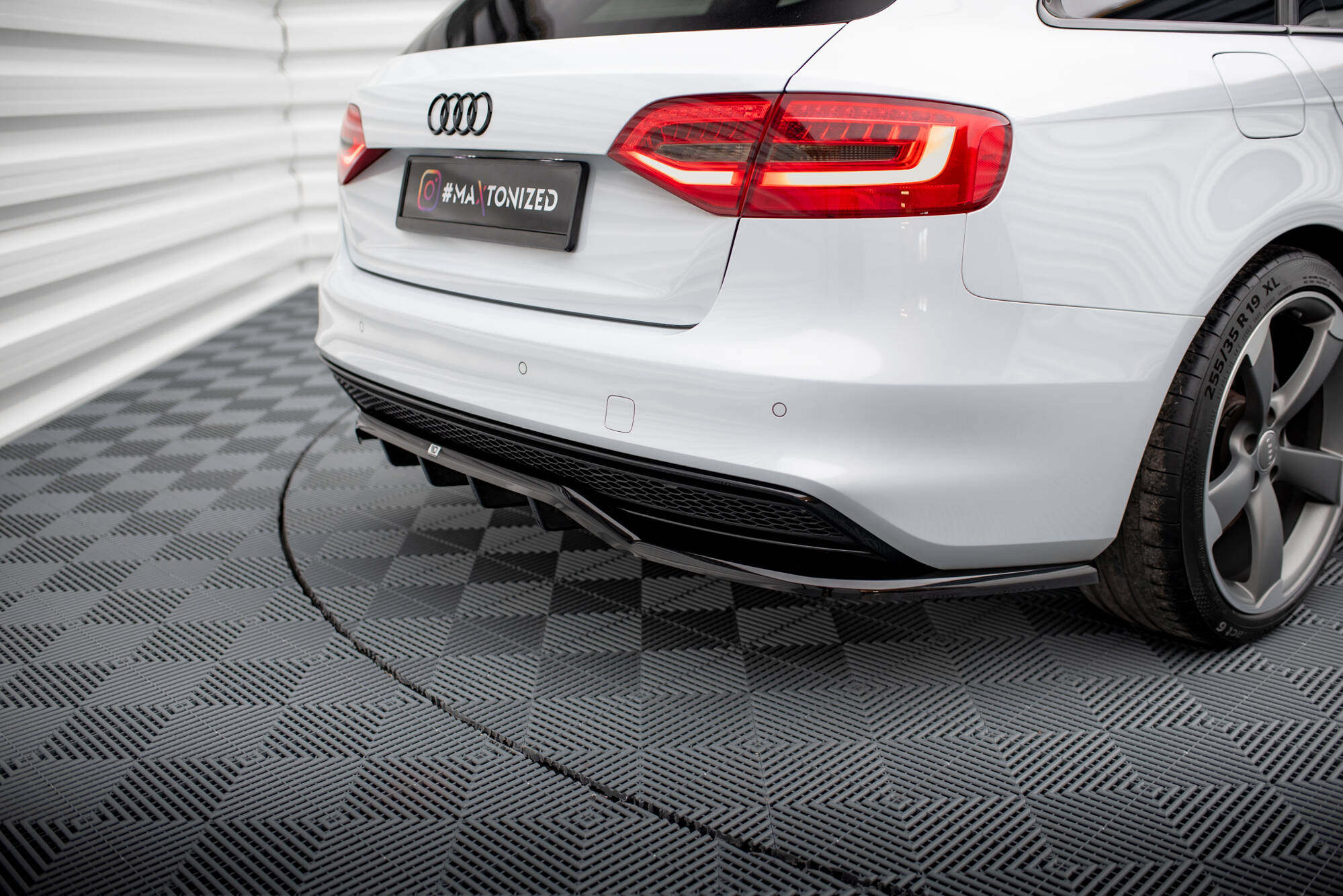 Diffuser Audi A4 Competition B8 Facelift - Bilde 5