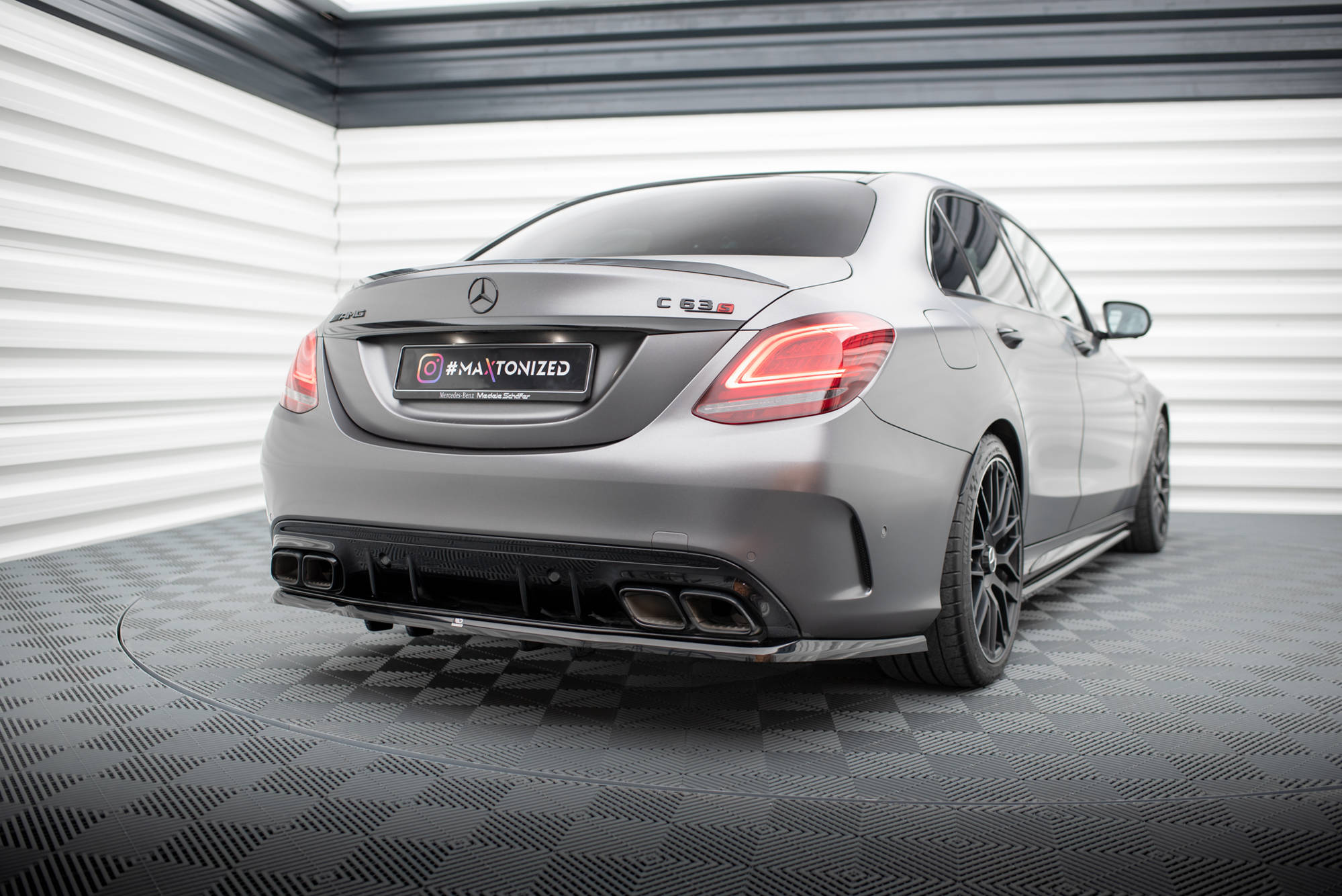 Diffuser Mercedes-AMG C63 Sedan / Estate W205 Facelift