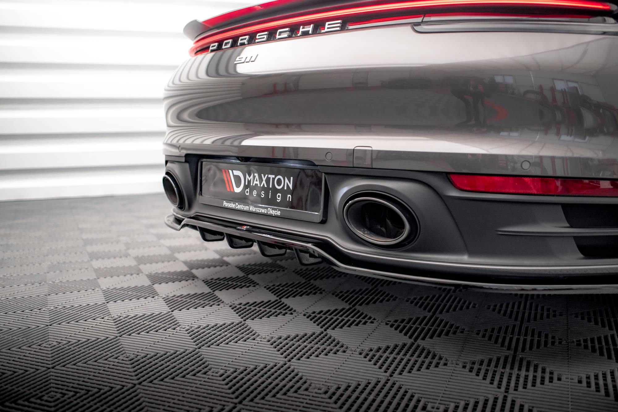 Diffuser Porsche 911 Carrera 4S 992 - Bilde 3