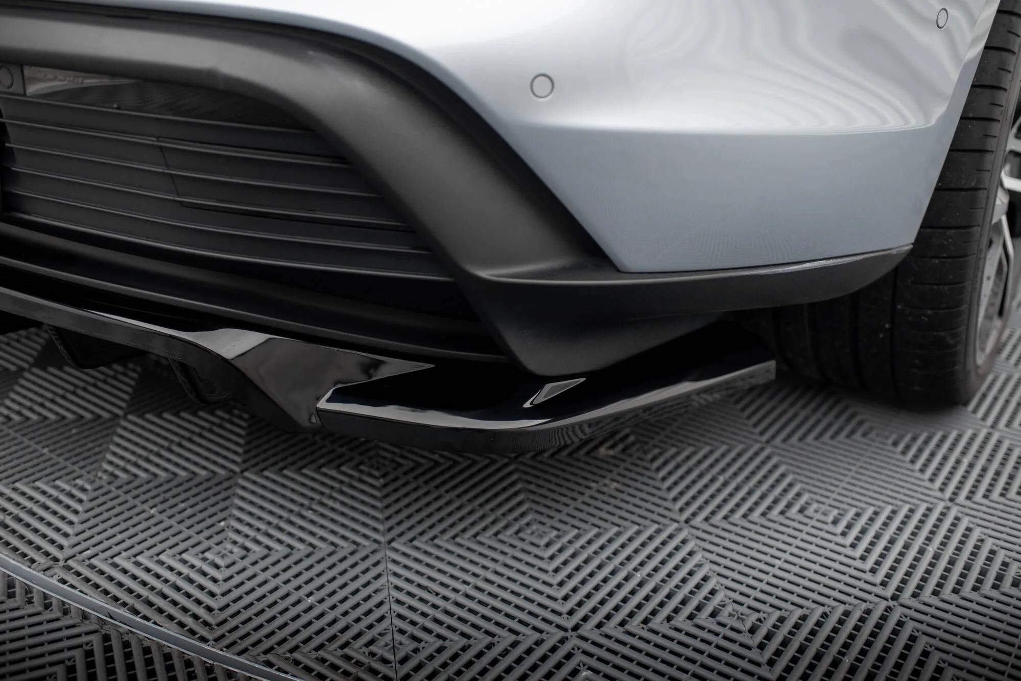 Diffuser Porsche Taycan / Taycan 4 / Taycan 4S / Taycan GTS Mk1 - Bilde 4