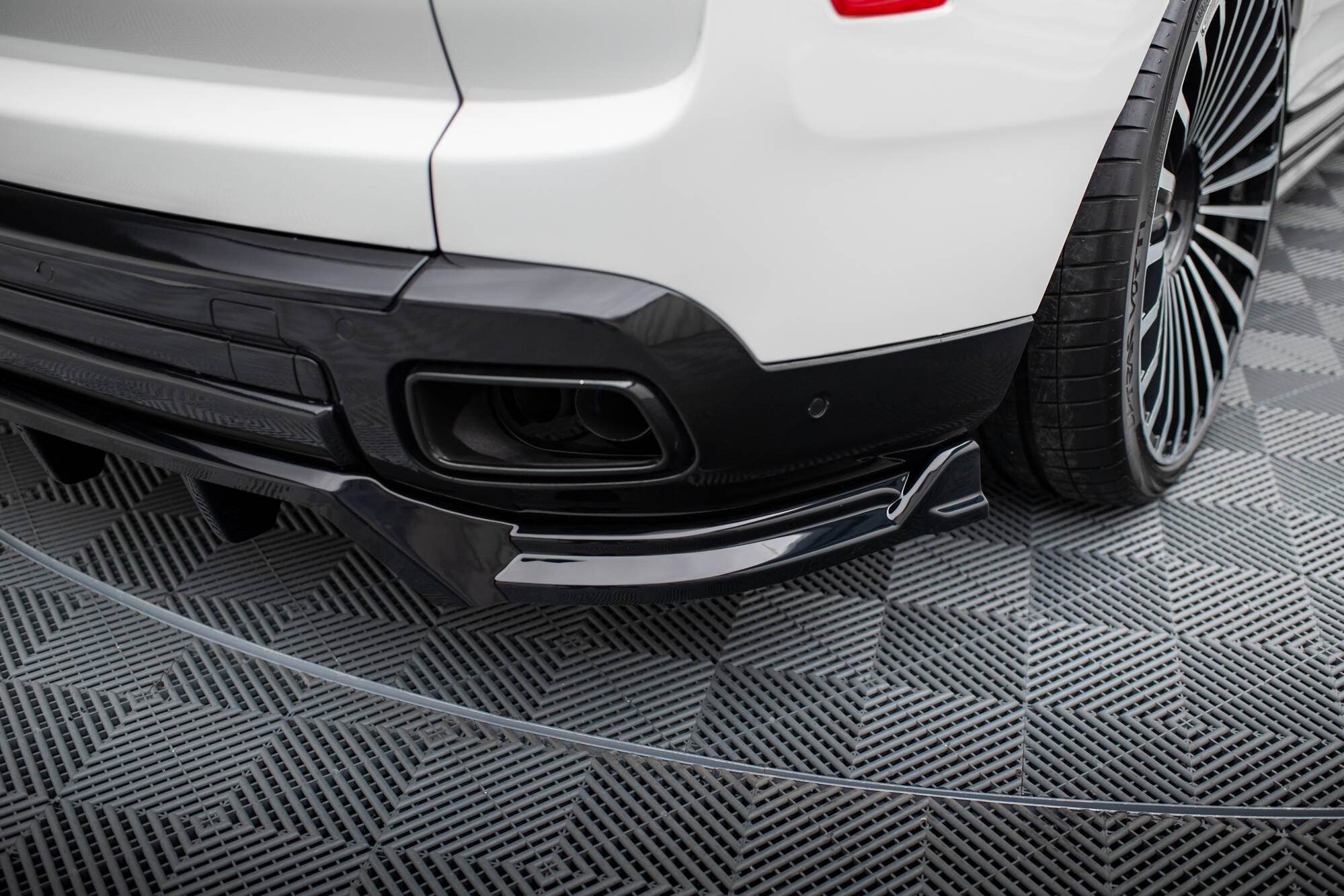 Diffuser Rolls Royce Cullinan - Bilde 3