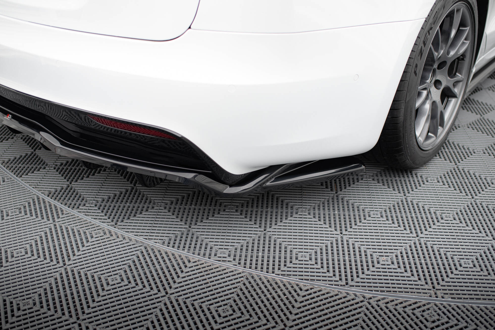 Diffuser V.2 Tesla Model S Plaid Mk1 Facelift - Bilde 5