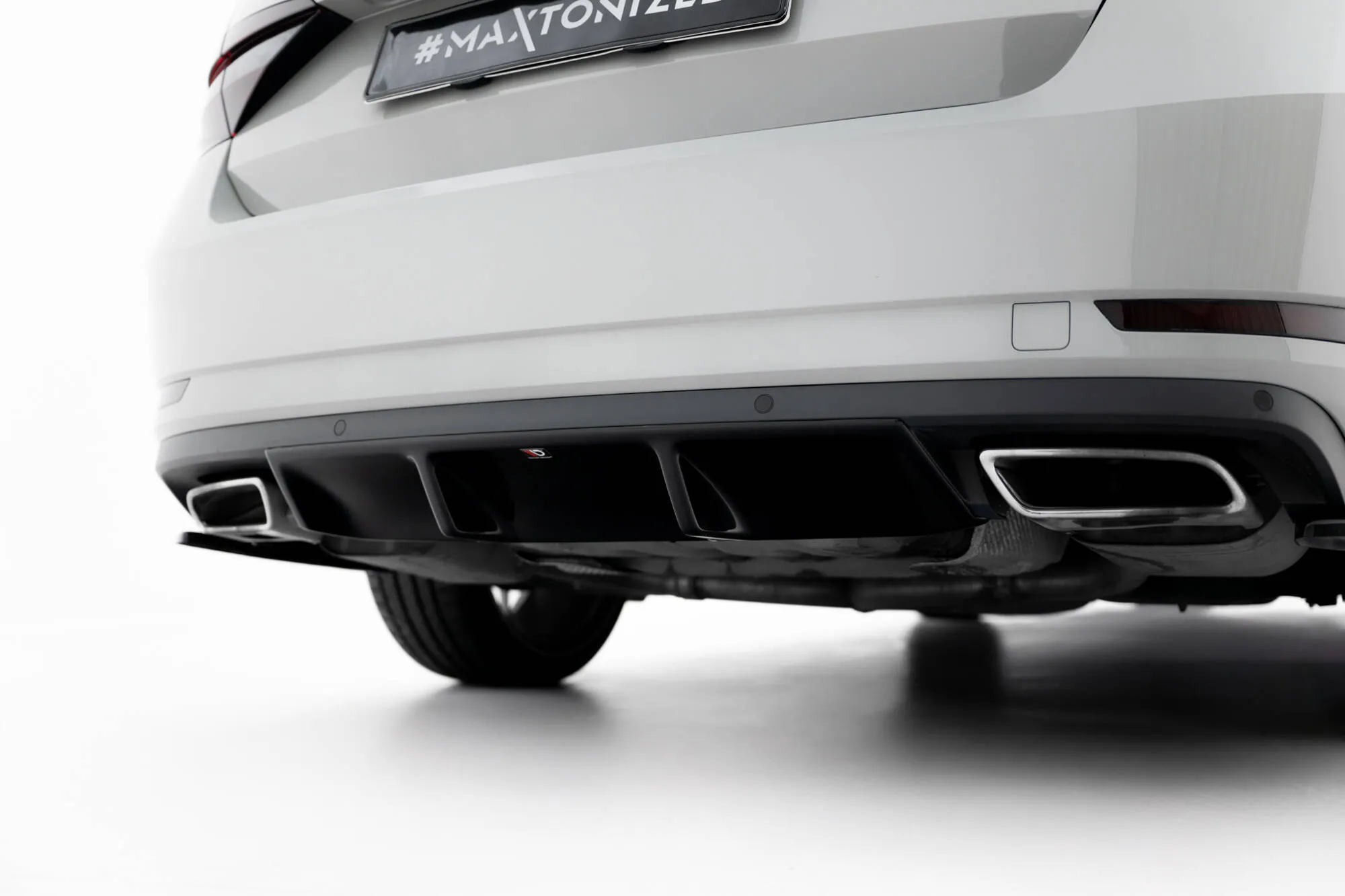 Diffuser V.1 Skoda Superb Liftback / Combi Mk3