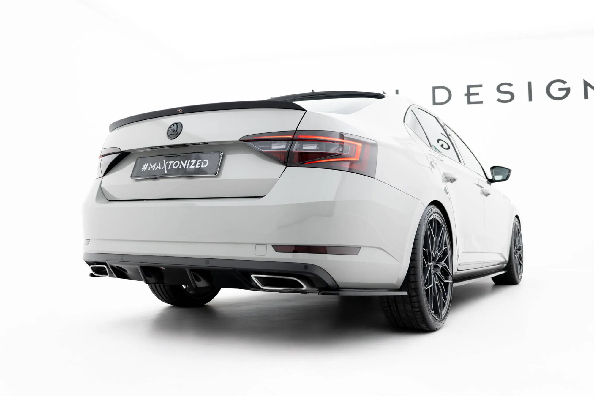 Diffuser V.1 Skoda Superb Liftback / Combi Mk3 - Bilde 3