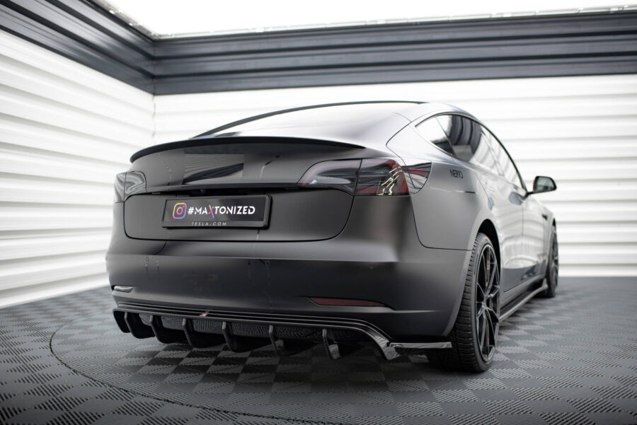 Diffuser V.2 Tesla Model 3 – bilde 1 av 5