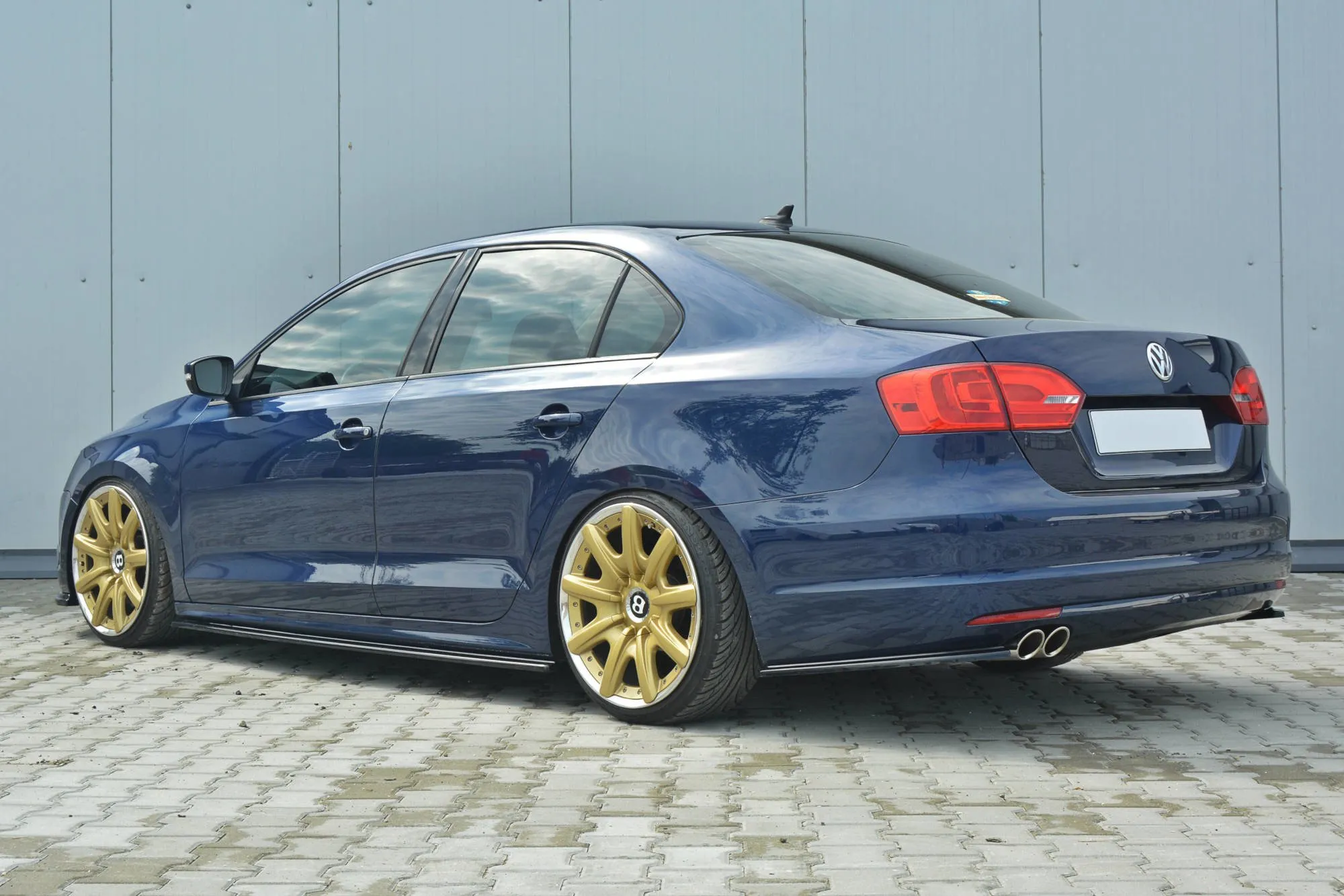 Sideskjørt VW JETTA MK6 SEDAN - Bilde 4