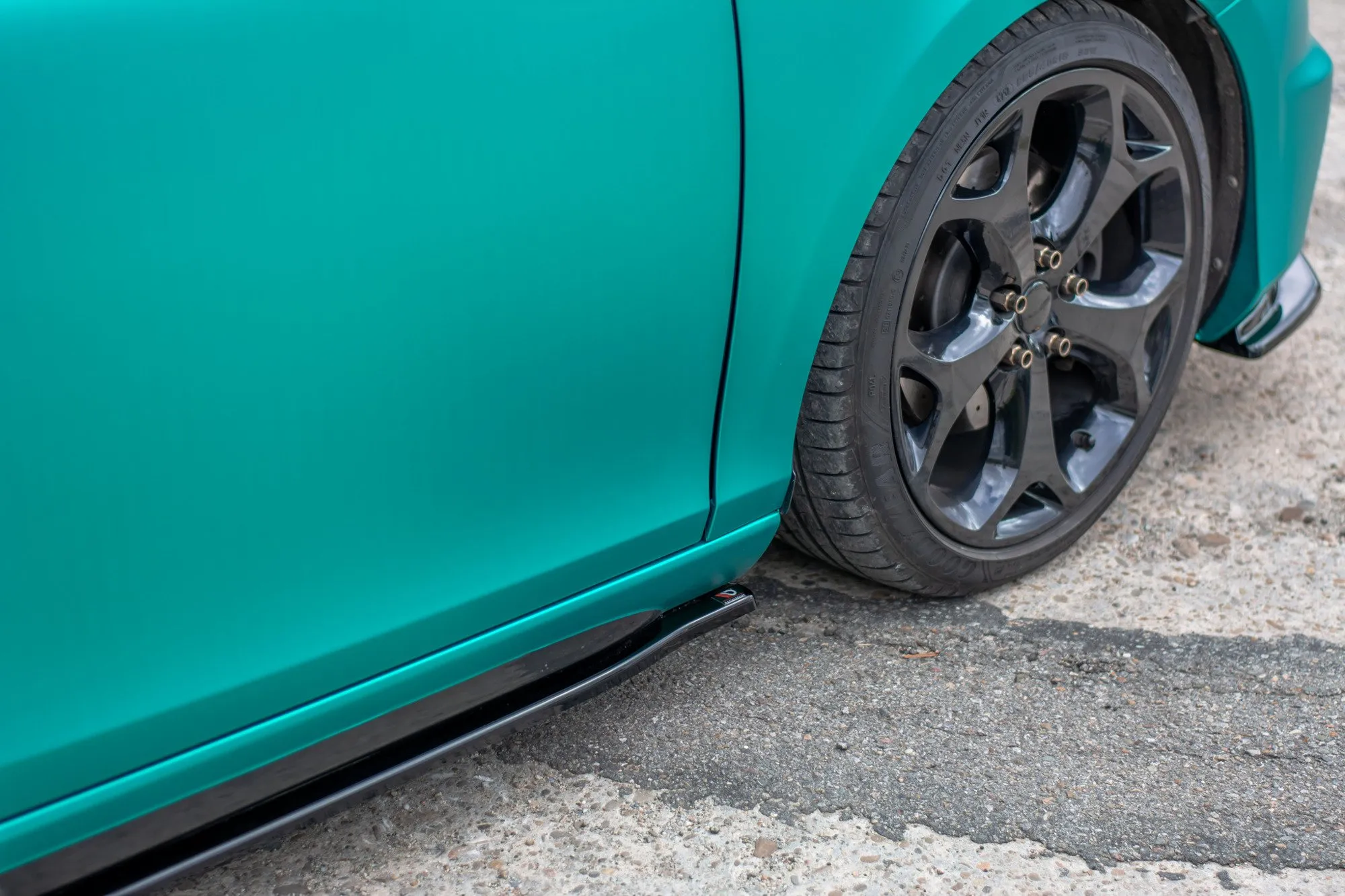 Sideskjørt Volvo V40 R-design - Bilde 2
