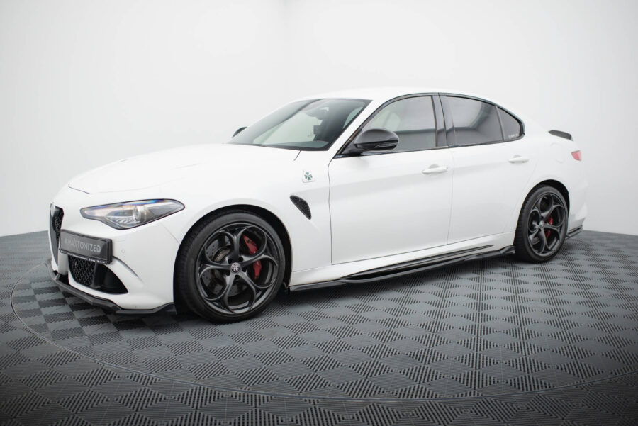 Splittersett Alfa Romeo Giulia Quadrifoglio – bilde 1 av 19