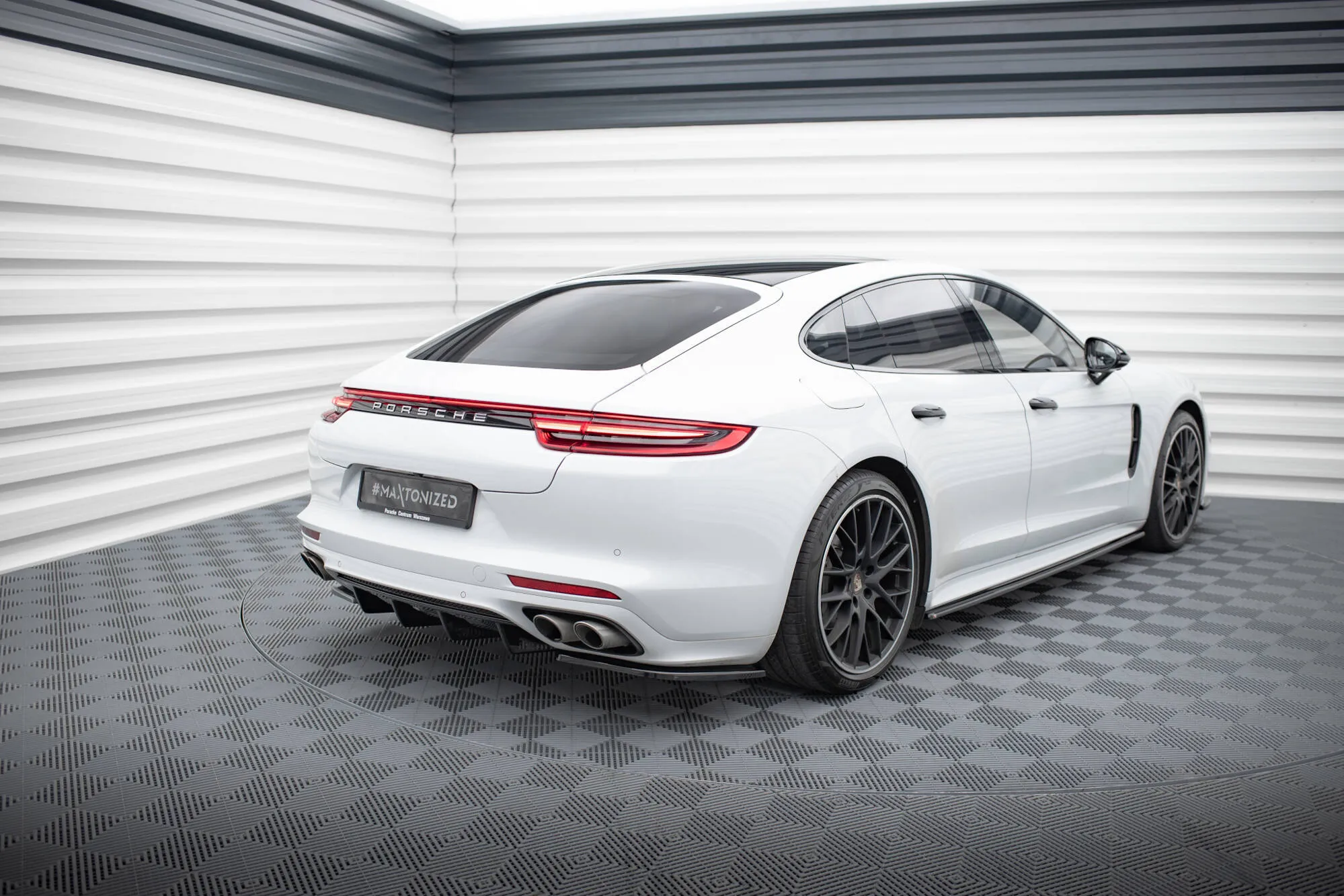 Splittersett Porsche Panamera GTS 971 - Bilde 11