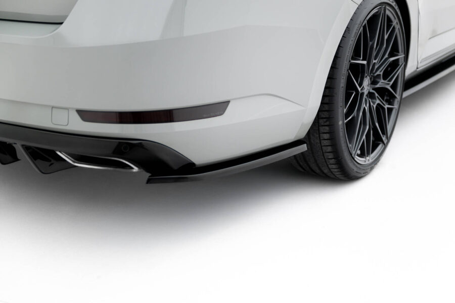 Splittersett V.2 Skoda Superb Liftback Mk3 – bilde 10 av 23