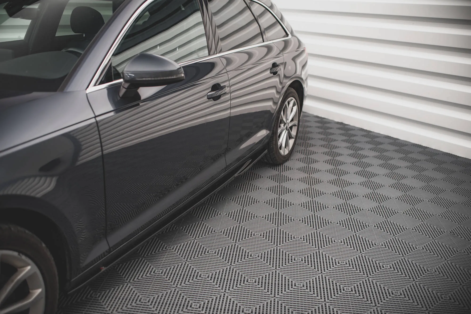 Sideskjørt Audi A4 B9 - Bilde 3