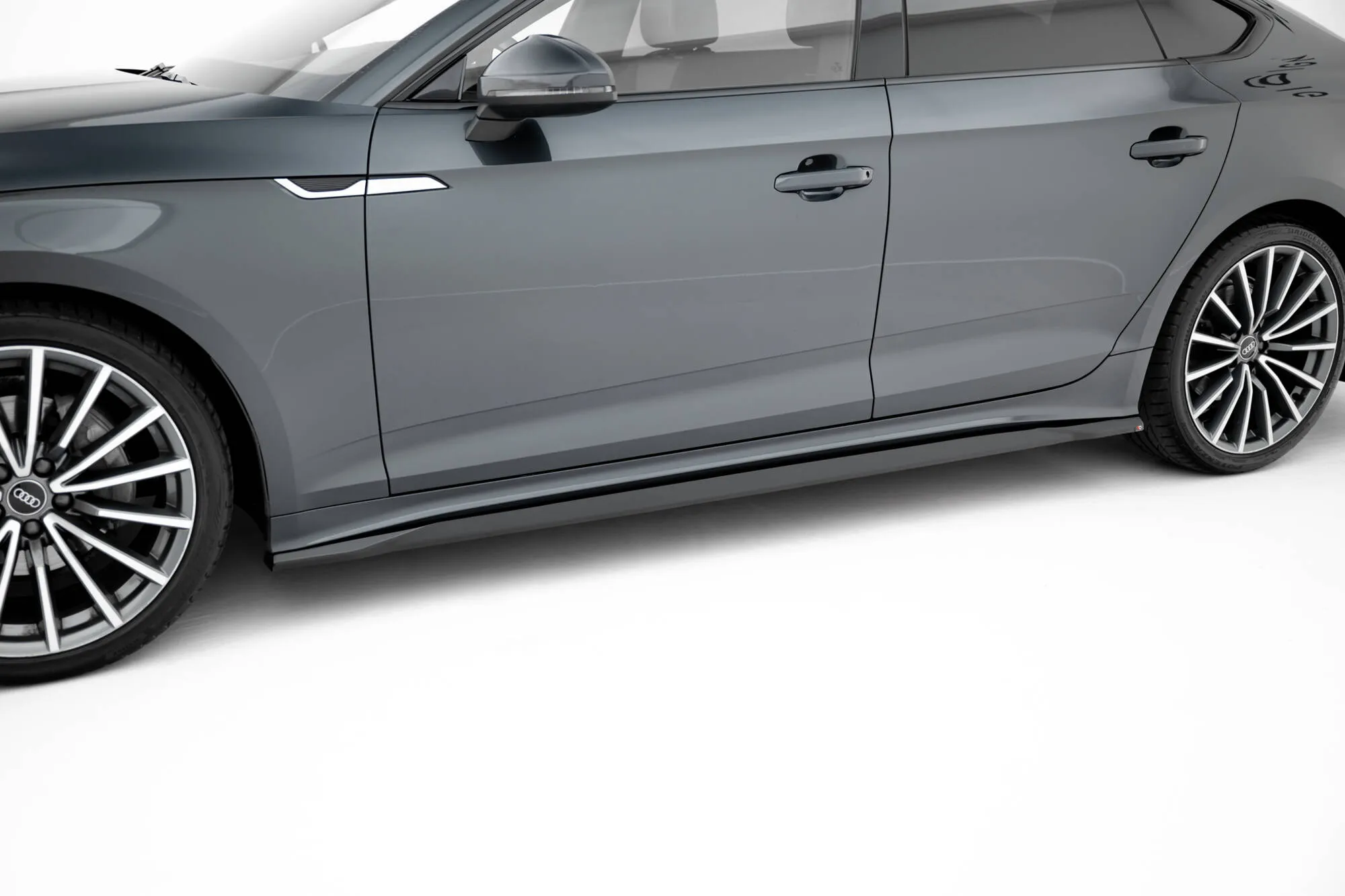 Sideskjørt Audi A5 Sportback F5 Facelift