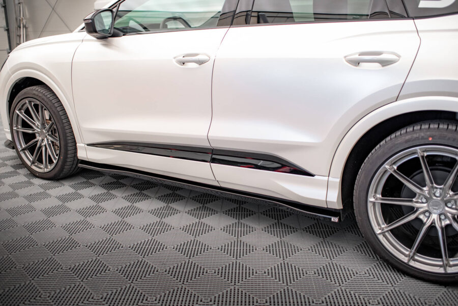 Sideskjørt Audi Q4 e-tron Sportback S-line Mk1 – bilde 3 av 5