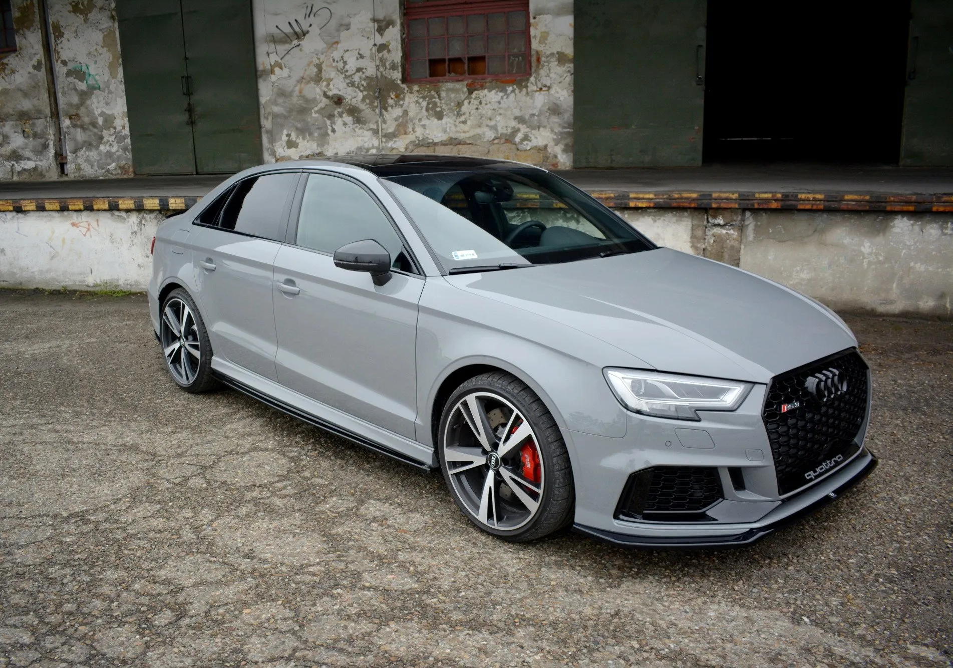 Sideskjørt Audi RS3 8V FL Sedan - Bilde 2