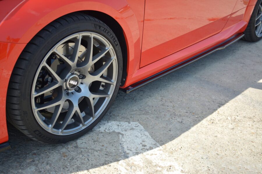 Sideskjørt Audi TT RS 8S – bilde 3 av 6