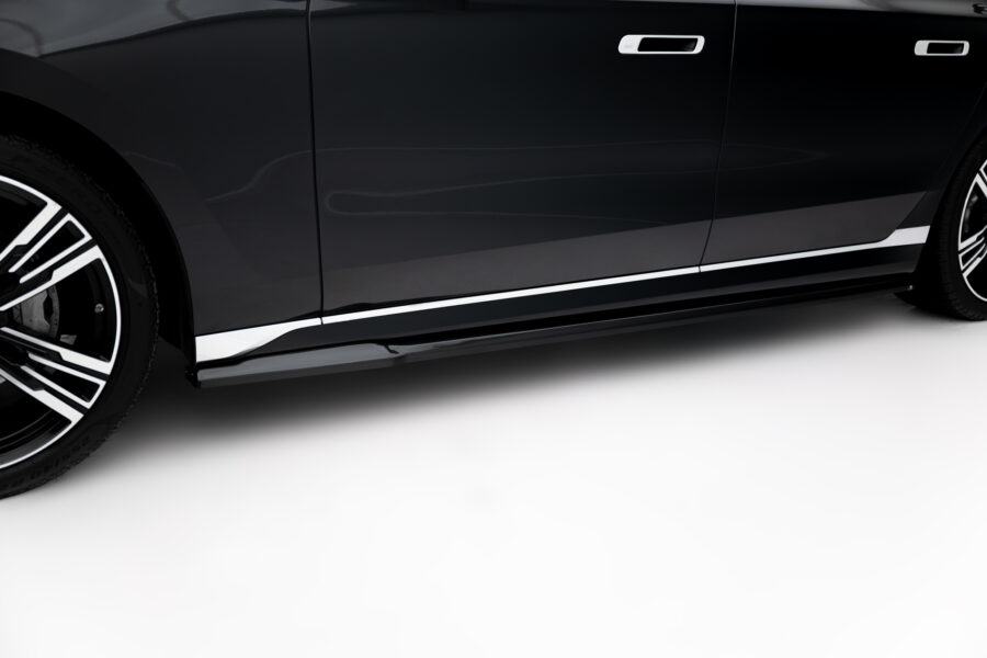 Sideskjørt BMW 7 G70 – bilde 1 av 3