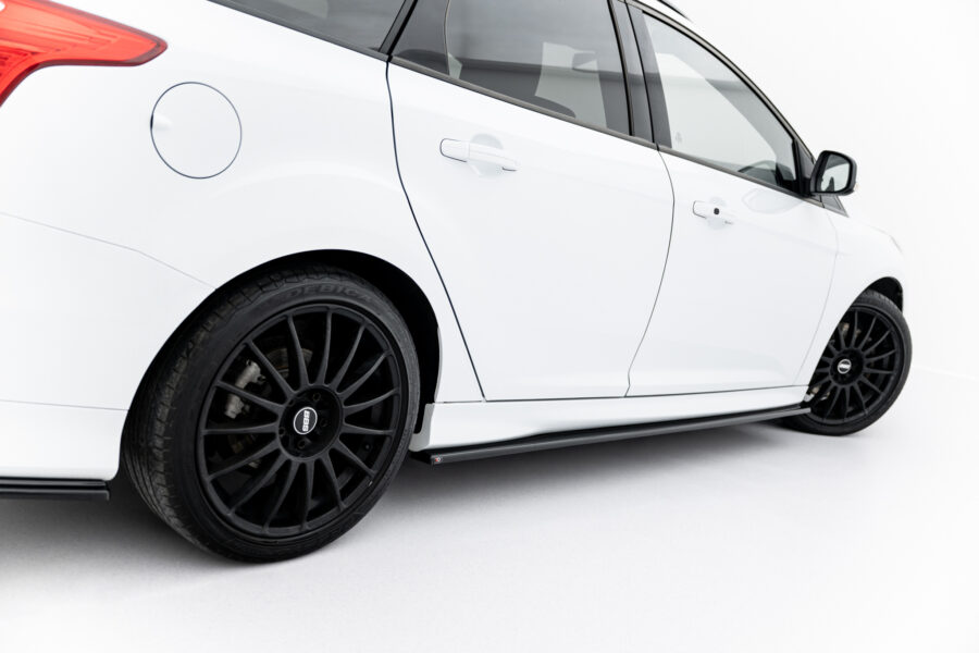 Sideskjørt Ford Focus ST / ST-Line Mk3 / Mk3 FL Hatchback / Kombi – bilde 3 av 6