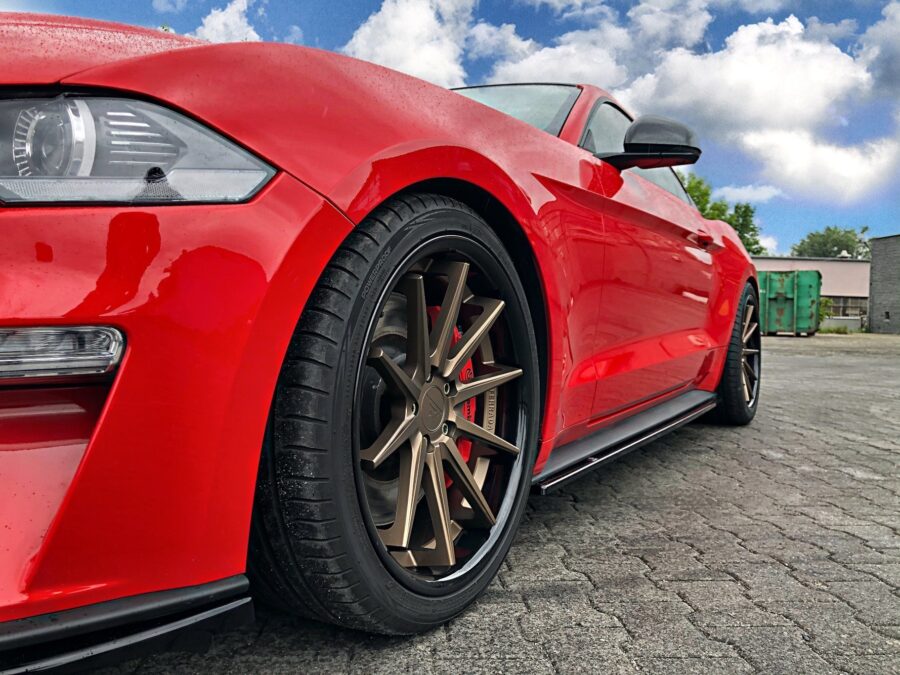 Sideskjørt Ford Mustang Mk. 6 Facelift – bilde 1 av 4