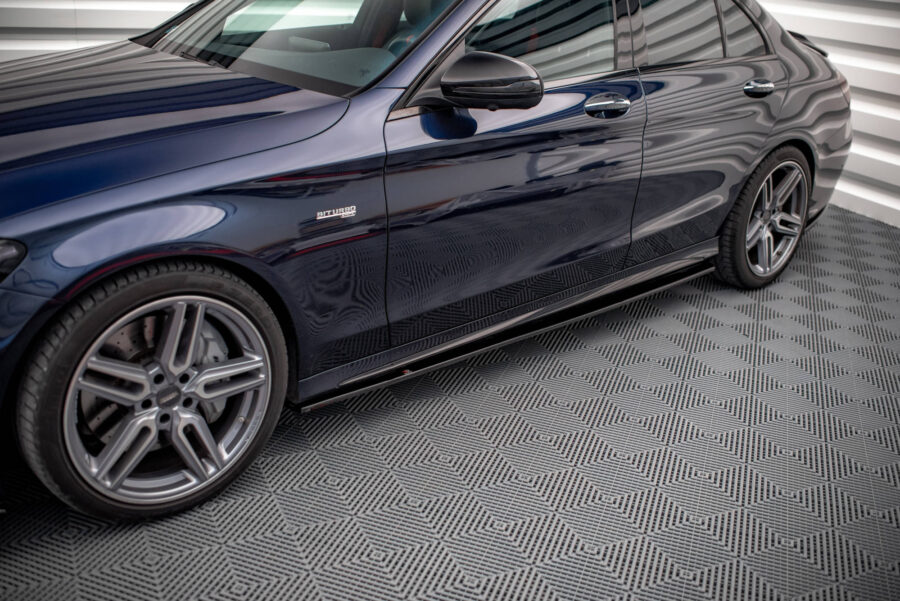 Sideskjørt Mercedes-AMG C 43 / AMG-Line W205 – bilde 1 av 4