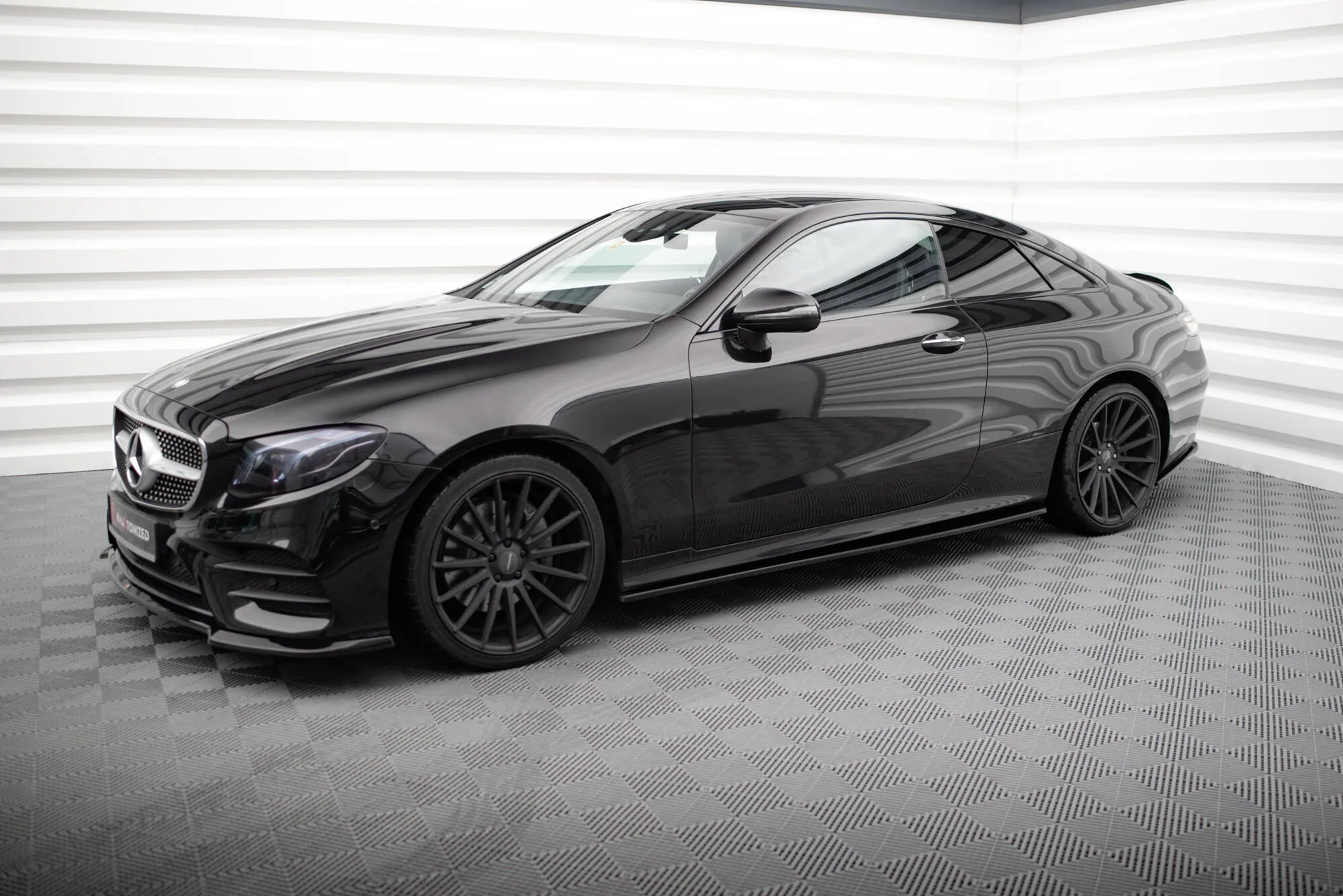 Sideskjørt Mercedes-Benz E-Class W213 Coupe (C238) / Cabriolet (A238) AMG-Line / 53 AMG - Bilde 3