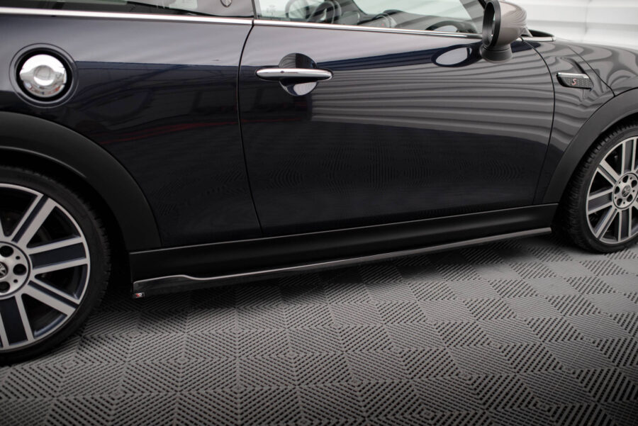 Sideskjørt Mini Cooper S F56 Facelift – bilde 2 av 5