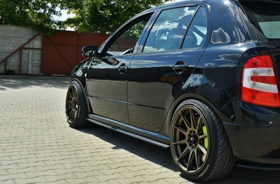 Sideskjørt Skoda Fabia RS Mk1 – bilde 1 av 2