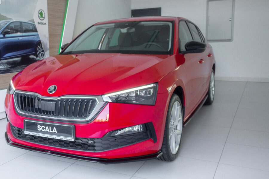 Sideskjørt Skoda Scala – bilde 2 av 6