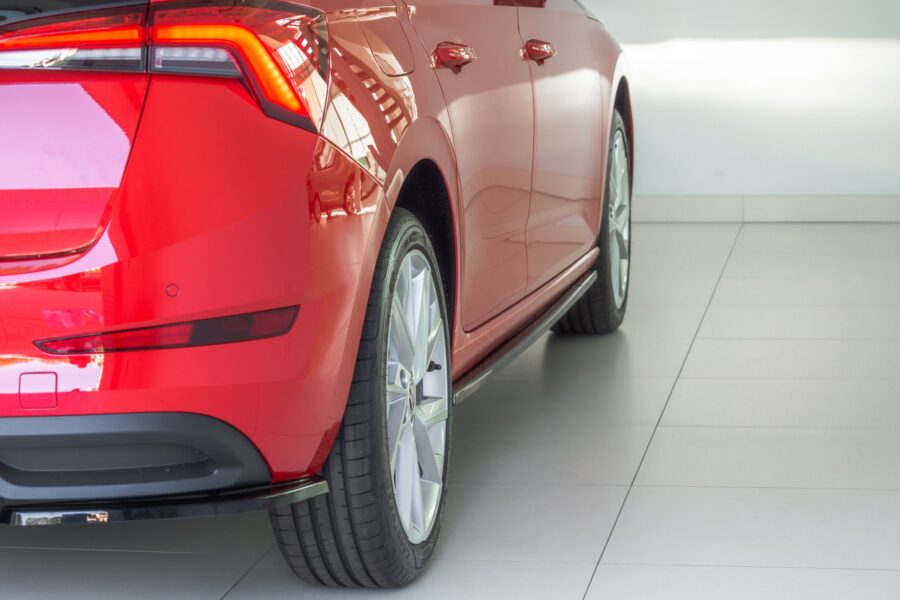 Sideskjørt Skoda Scala – bilde 3 av 6